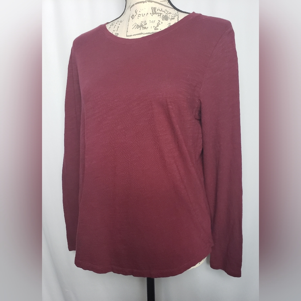Old Navy Red Long Sleeve Shirt Size M